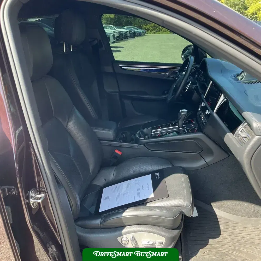 2023 Porsche Macan S