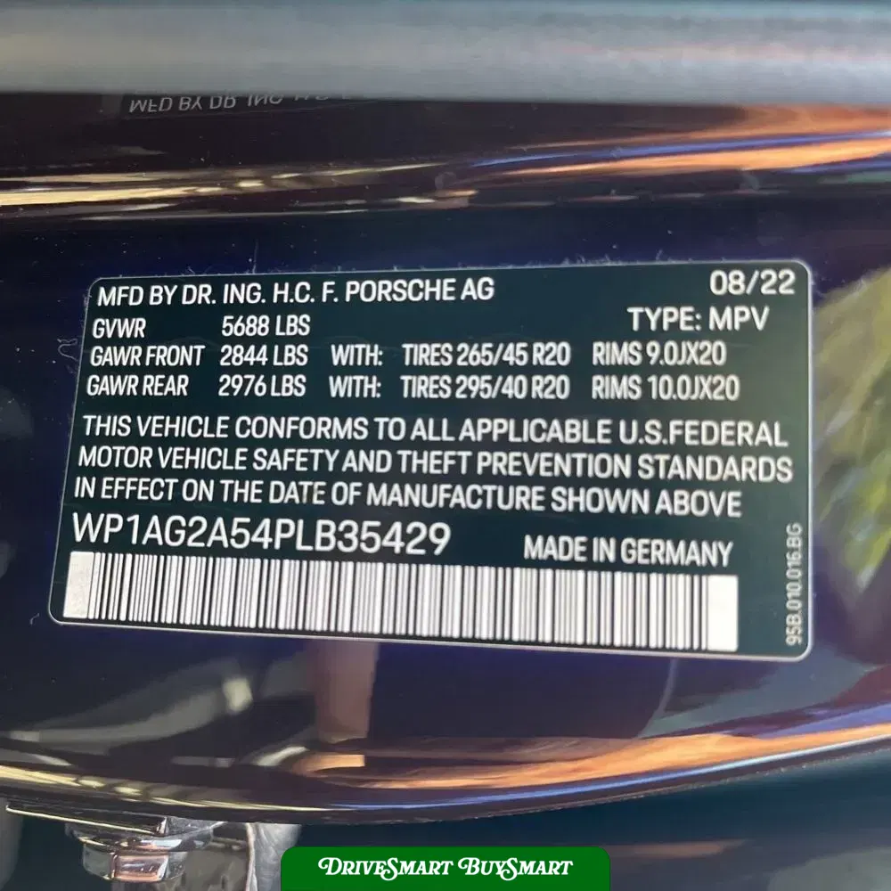 2023 Porsche Macan S
