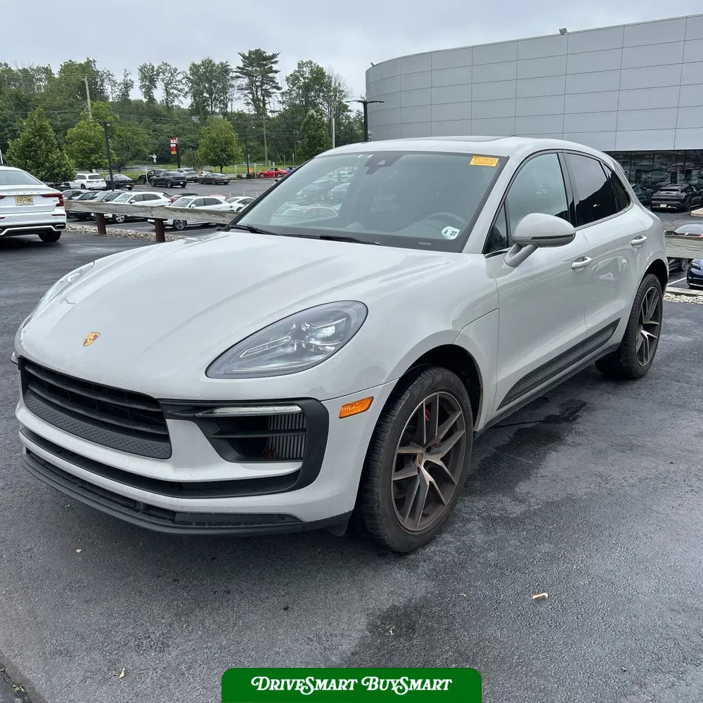 2022 Porsche Macan S