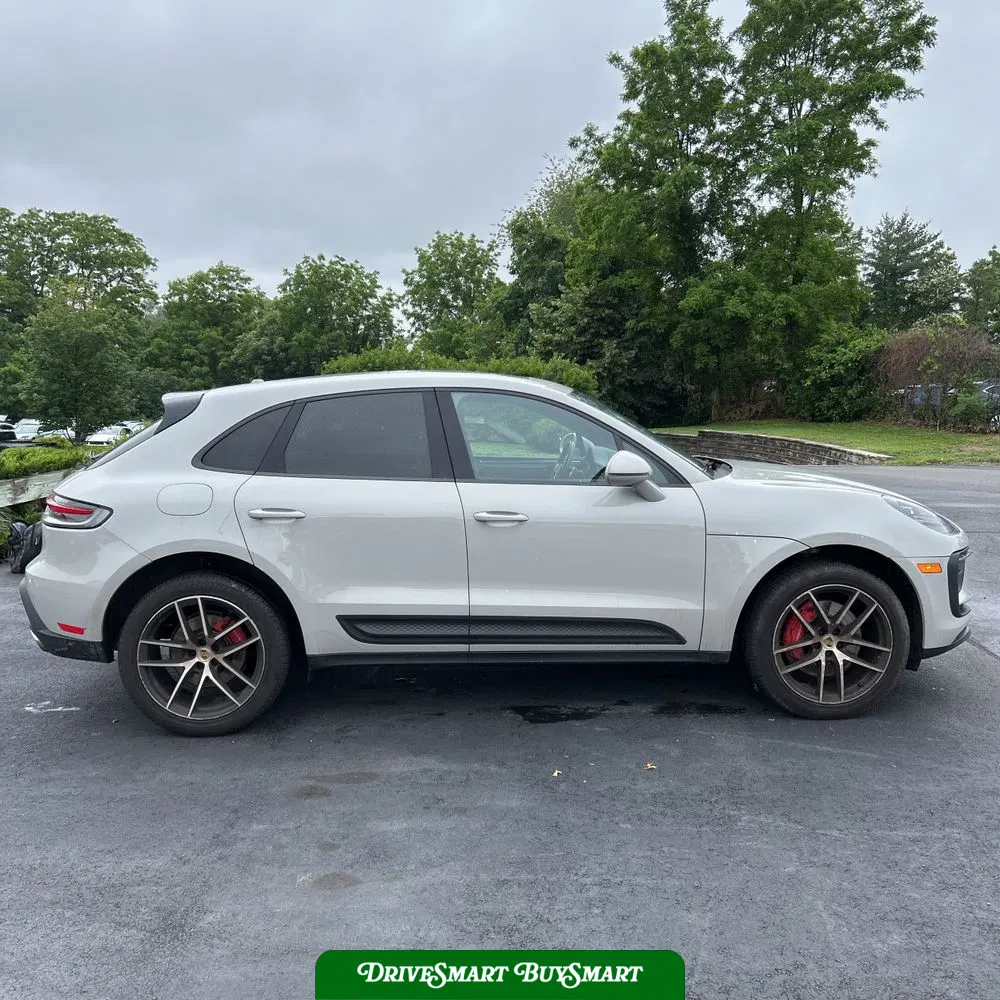 2022 Porsche Macan S