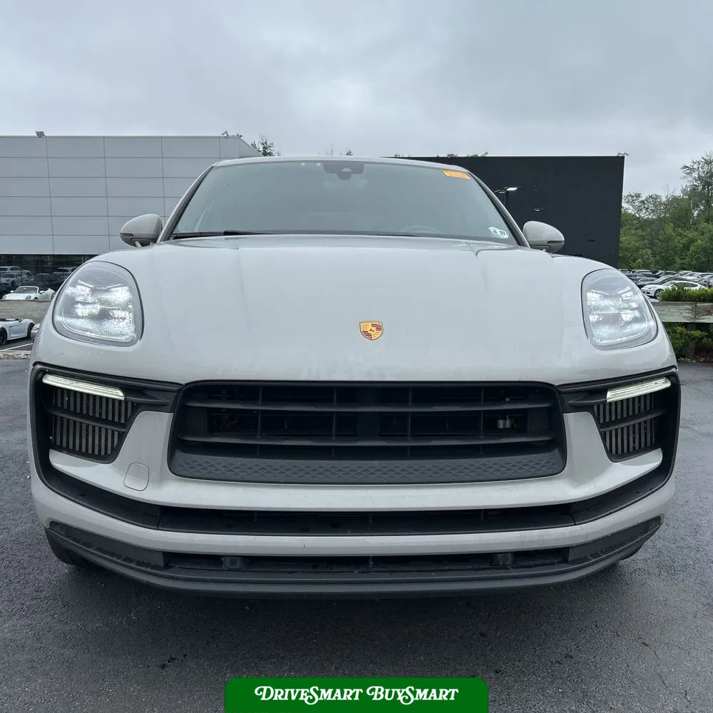 2022 Porsche Macan S
