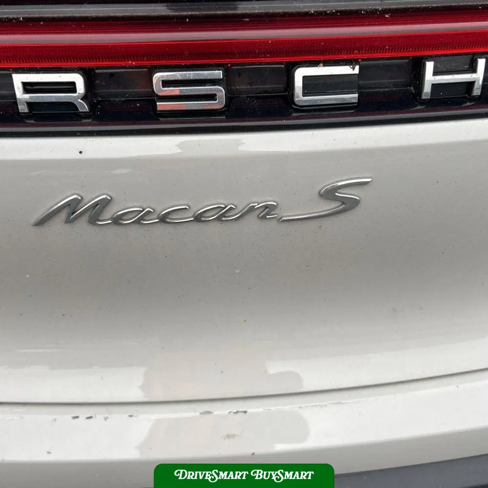 2022 Porsche Macan S