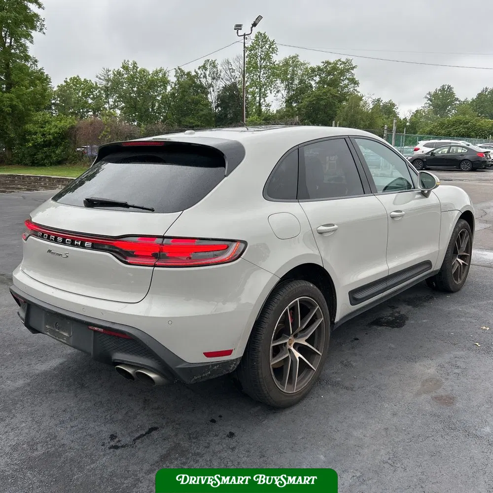 2022 Porsche Macan S