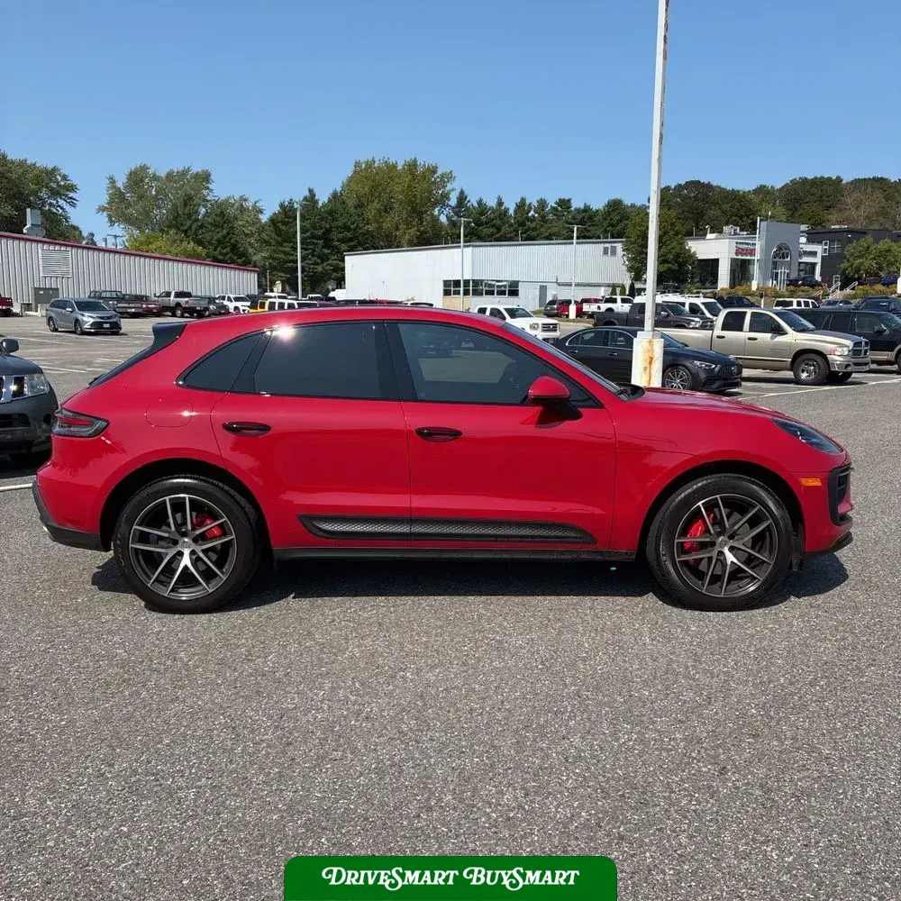 2022 Porsche Macan S