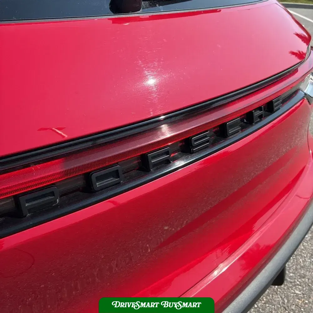 2022 Porsche Macan S