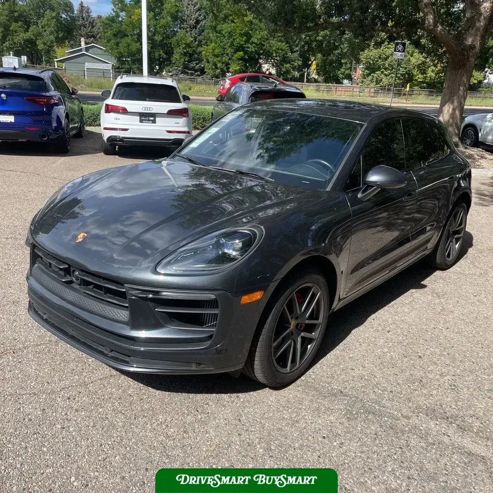 2022 Porsche Macan S