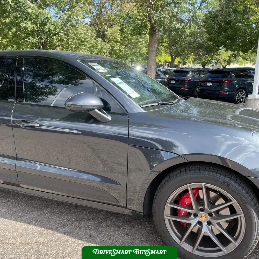 2022 Porsche Macan S
