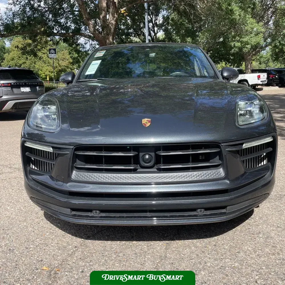 2022 Porsche Macan S