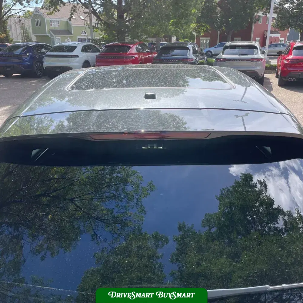 2022 Porsche Macan S