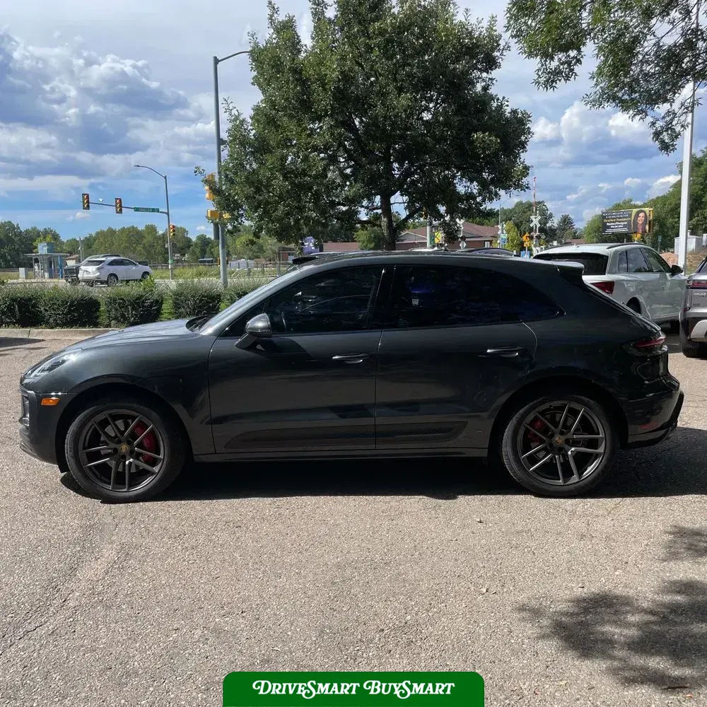 2022 Porsche Macan S