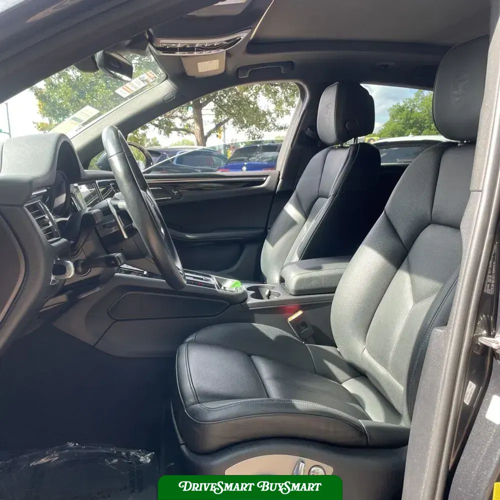 2022 Porsche Macan S