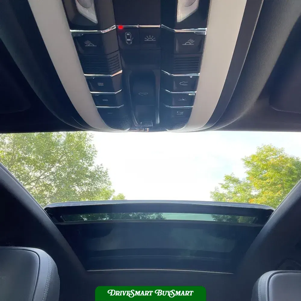 2022 Porsche Macan S