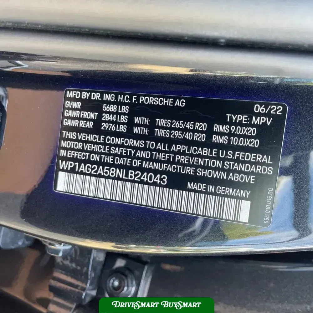 2022 Porsche Macan S