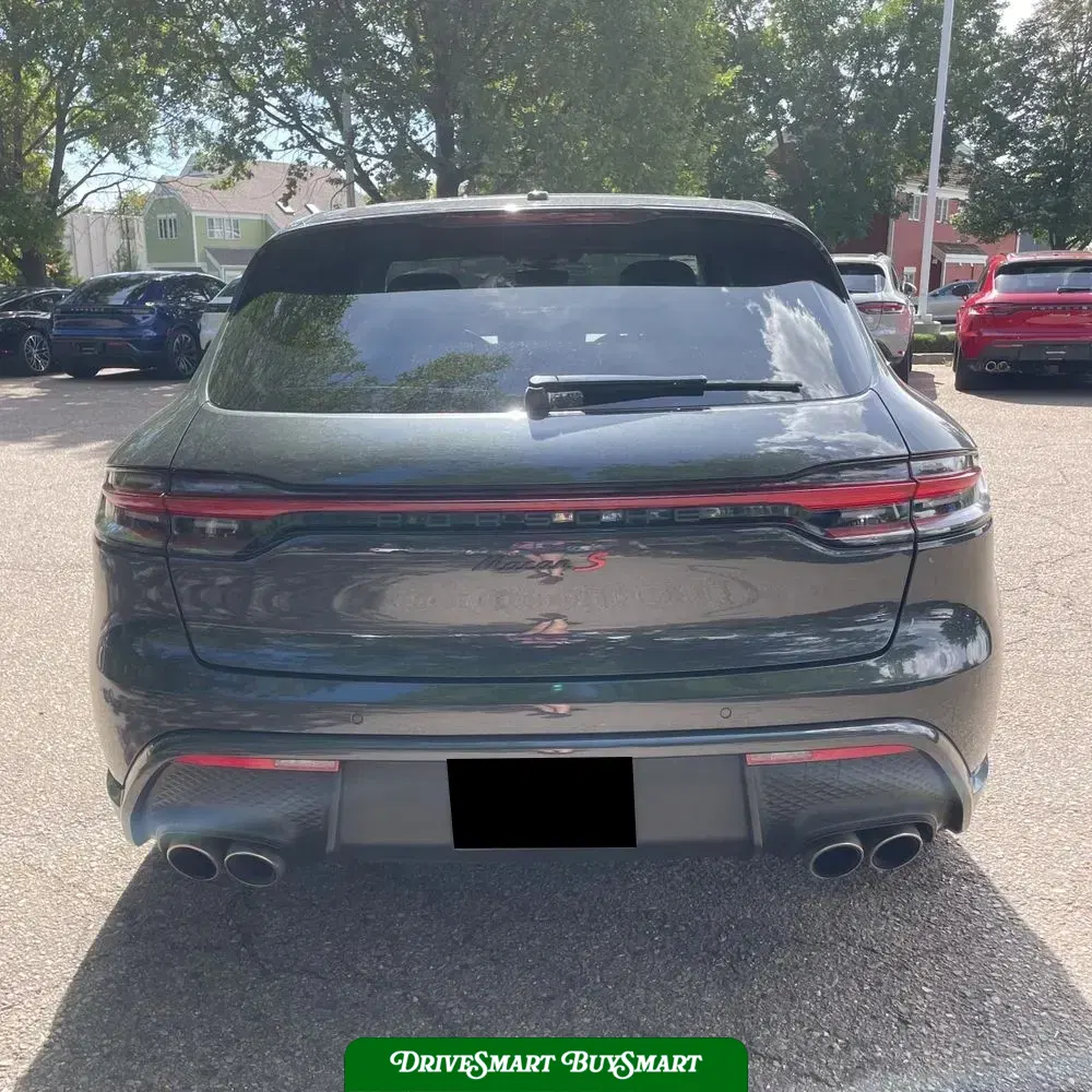 2022 Porsche Macan S