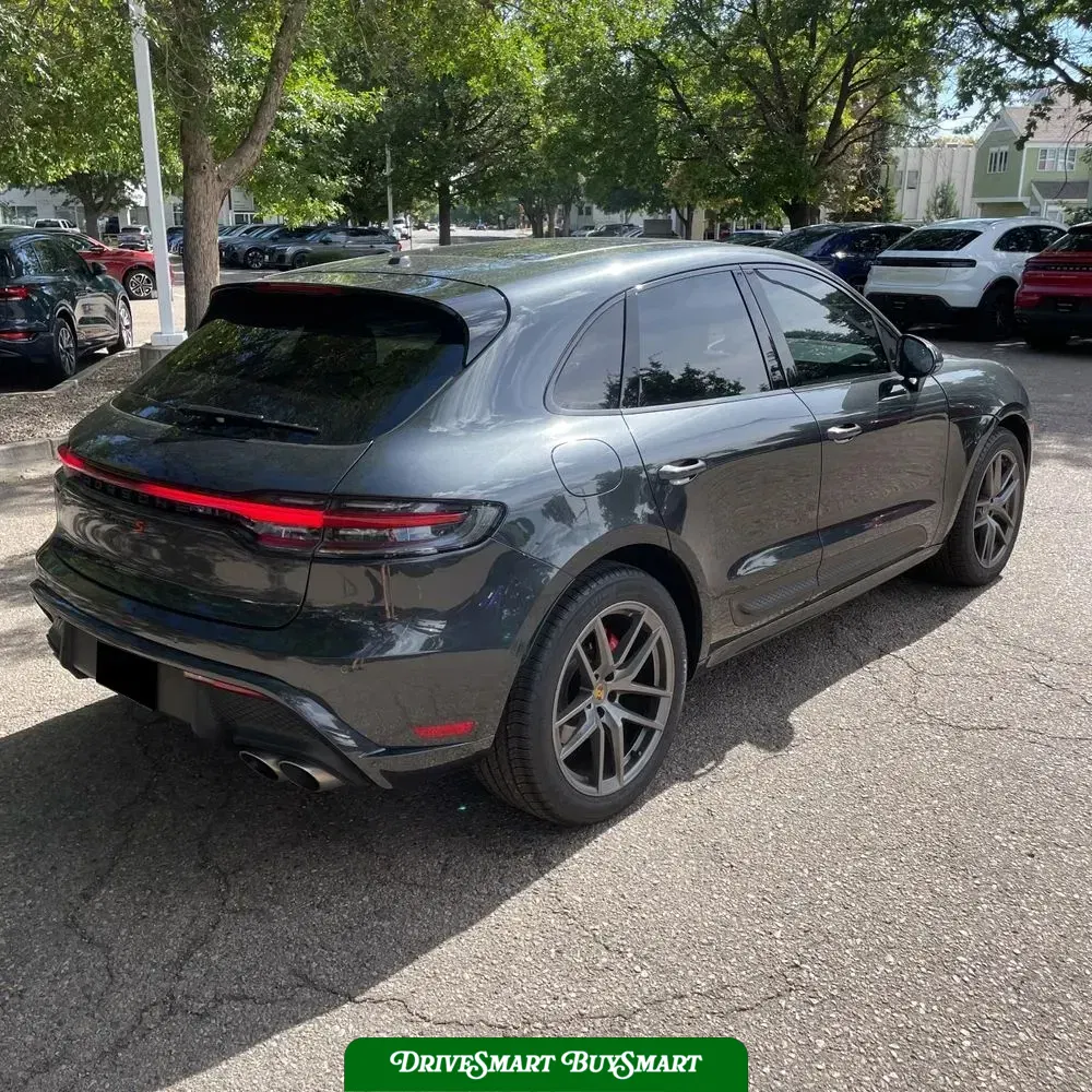 2022 Porsche Macan S