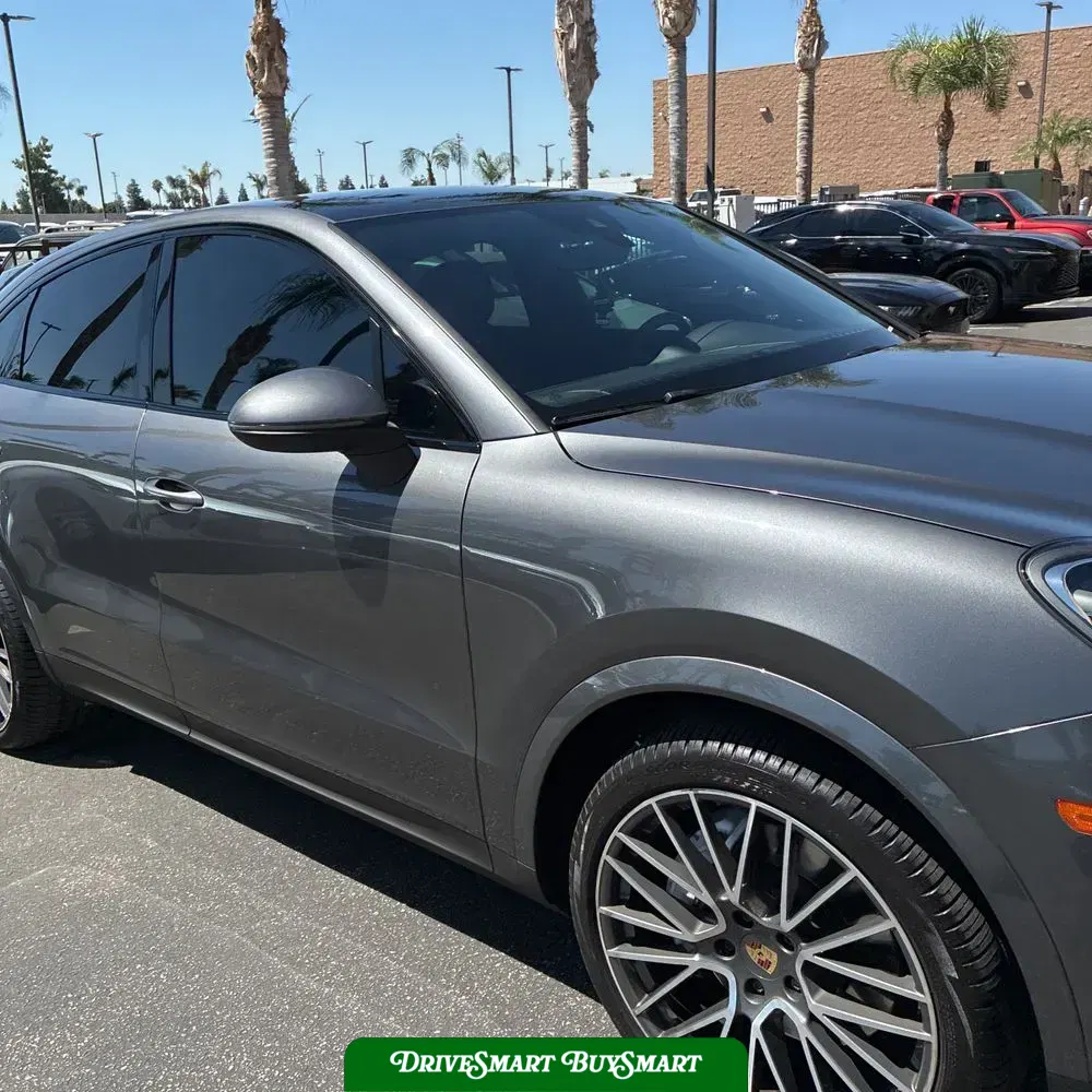 2022 Porsche Cayenne Base