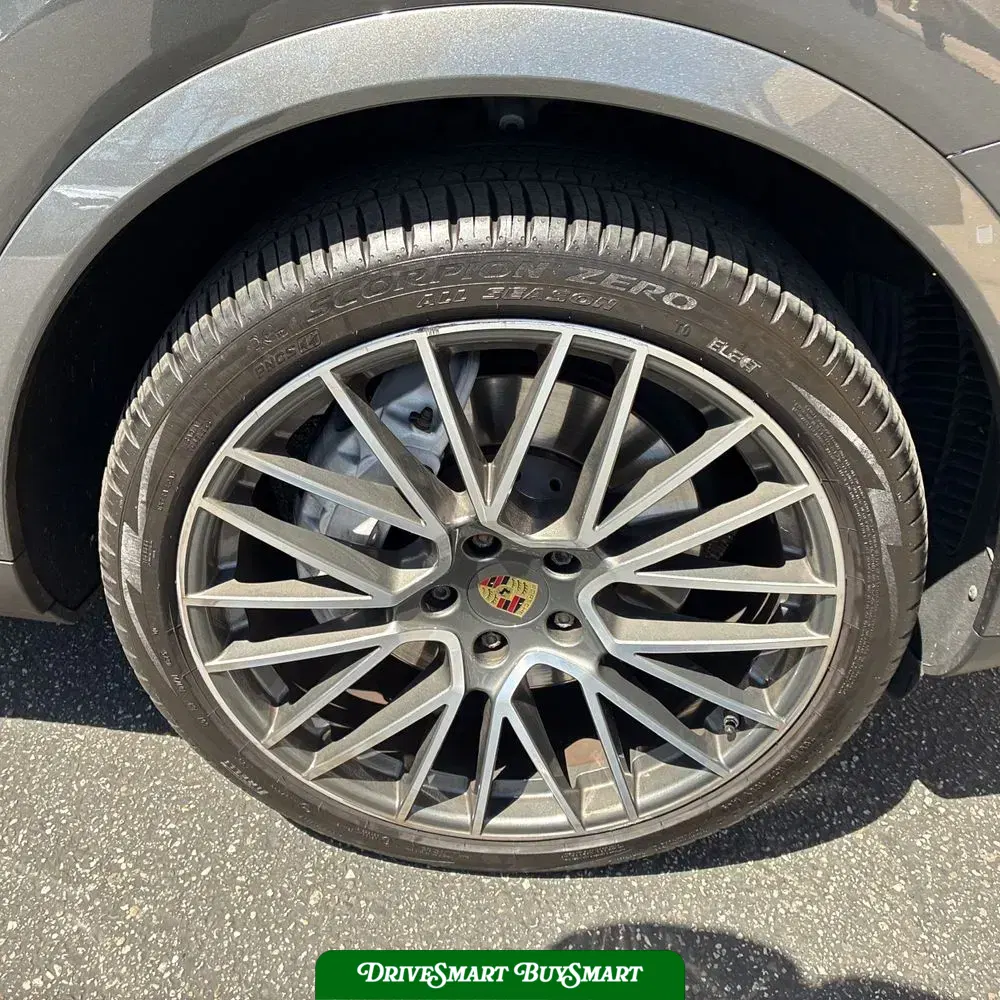 2022 Porsche Cayenne Base