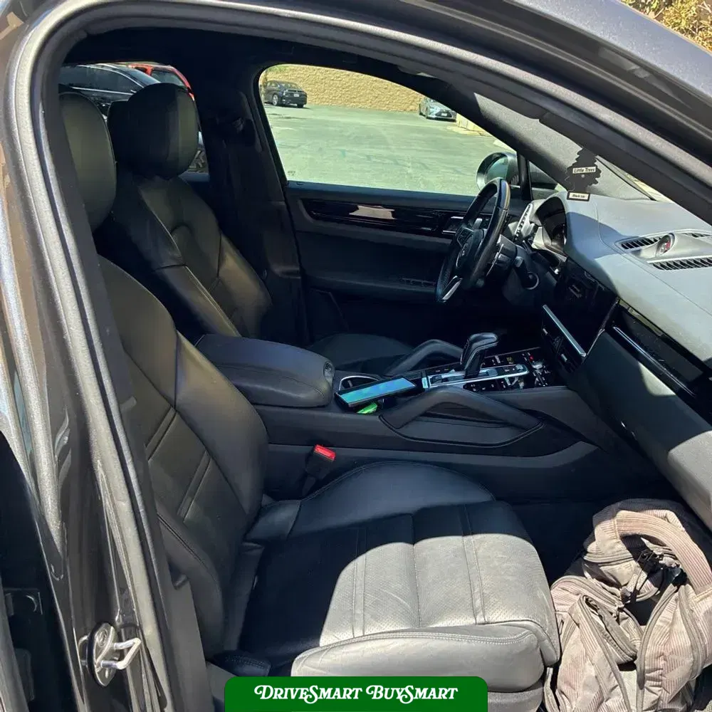2022 Porsche Cayenne Base