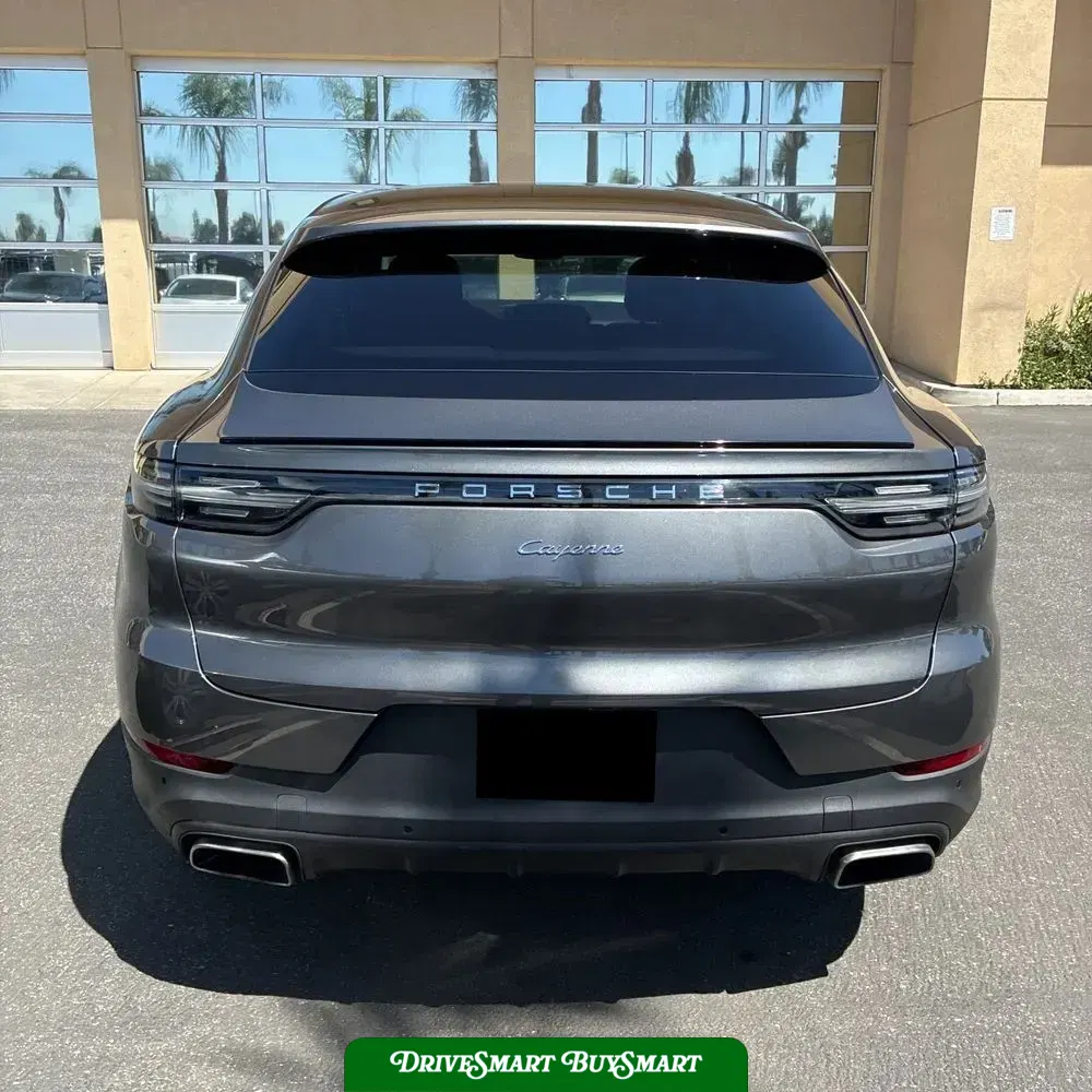 2022 Porsche Cayenne Base