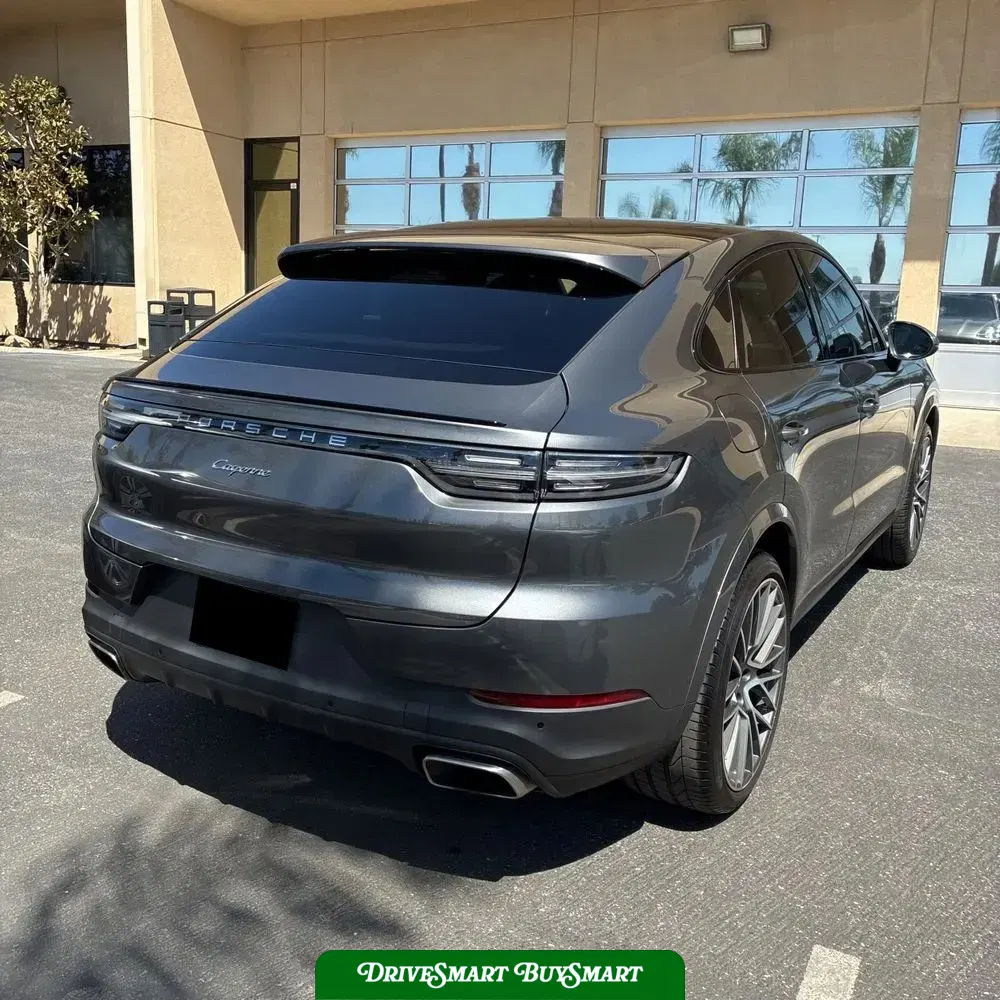 2022 Porsche Cayenne Base