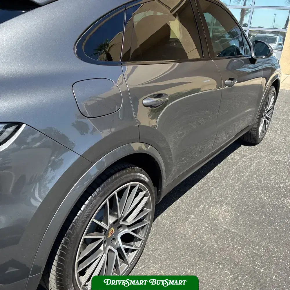 2022 Porsche Cayenne Base
