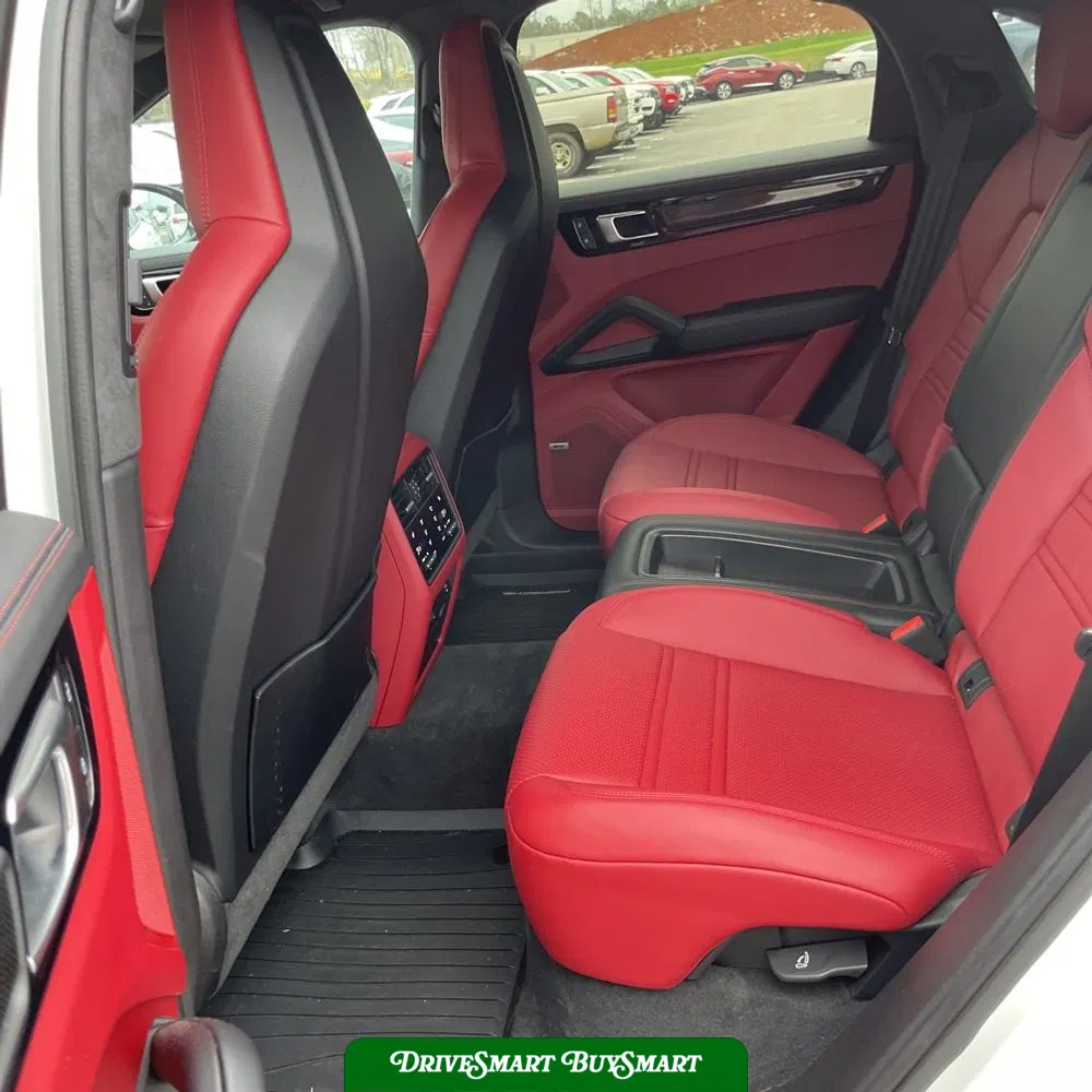 2022 Porsche Cayenne Turbo GT