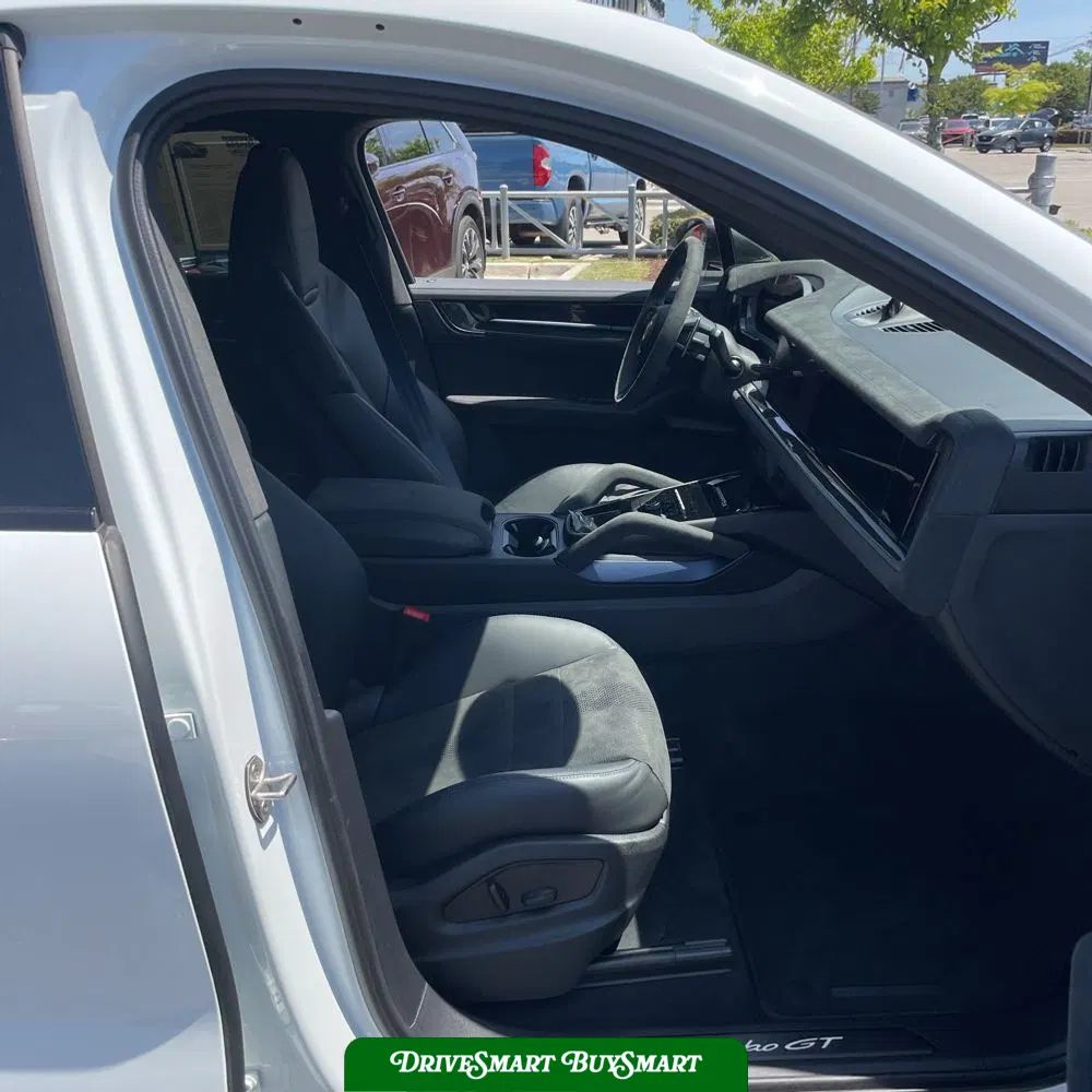 2025 Porsche Cayenne Turbo GT