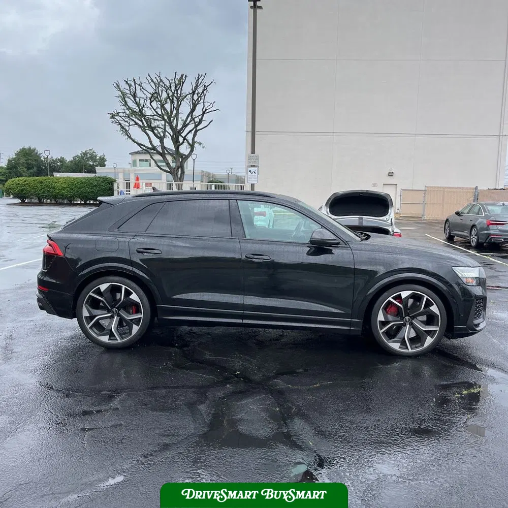 2023 Audi RS Q8