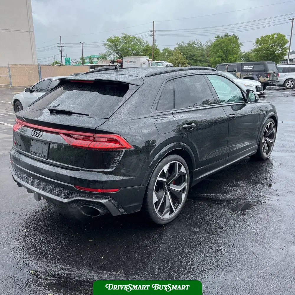 2023 Audi RS Q8