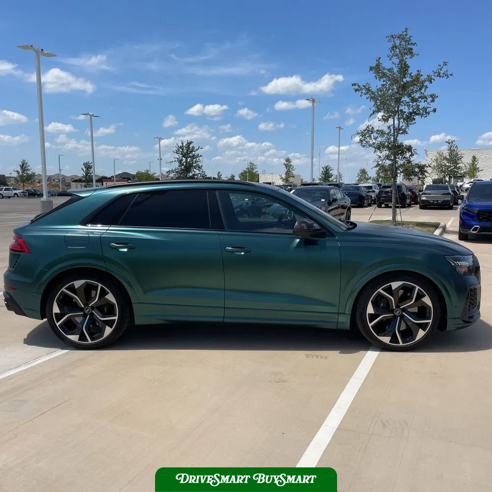 2023 Audi RS Q8