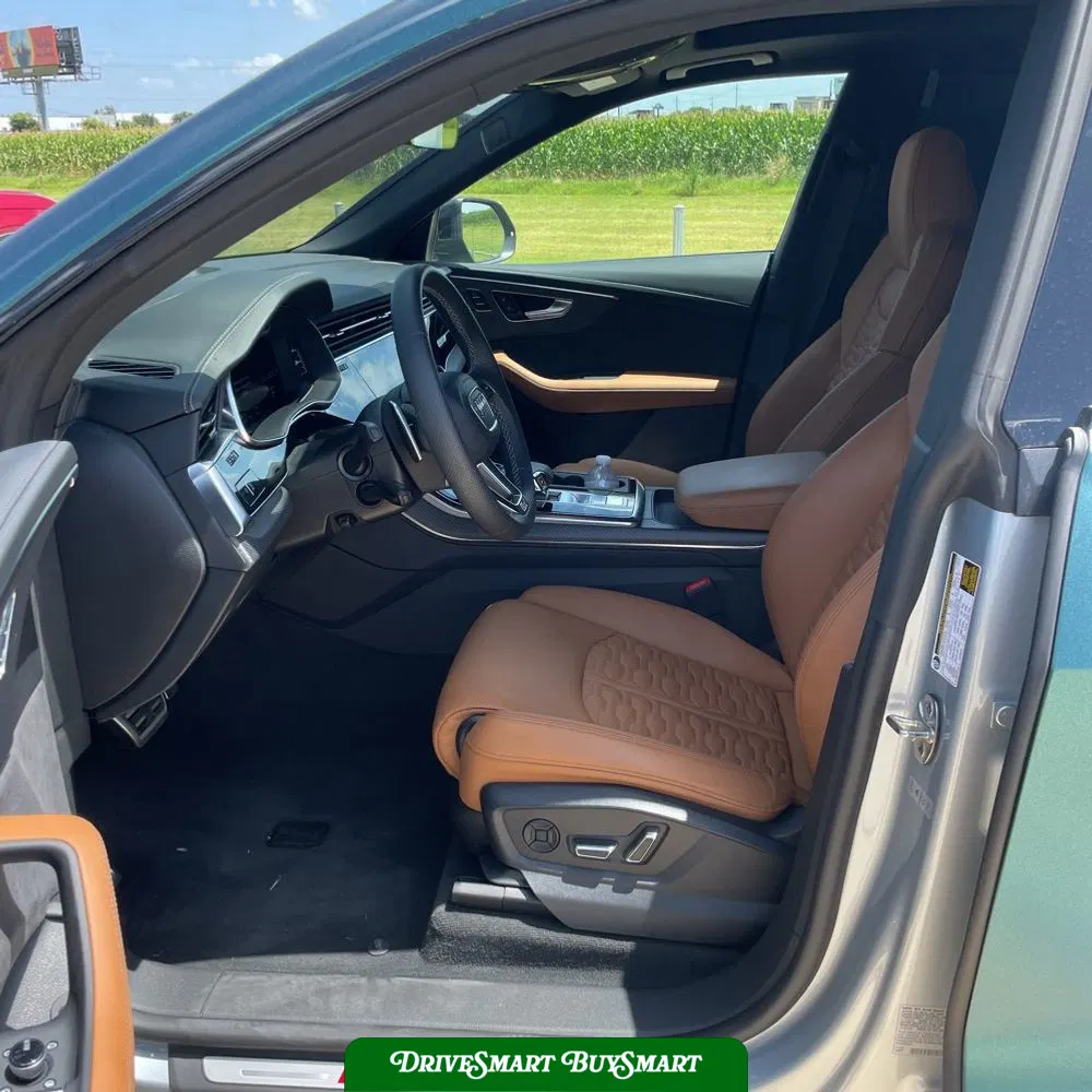 2023 Audi RS Q8