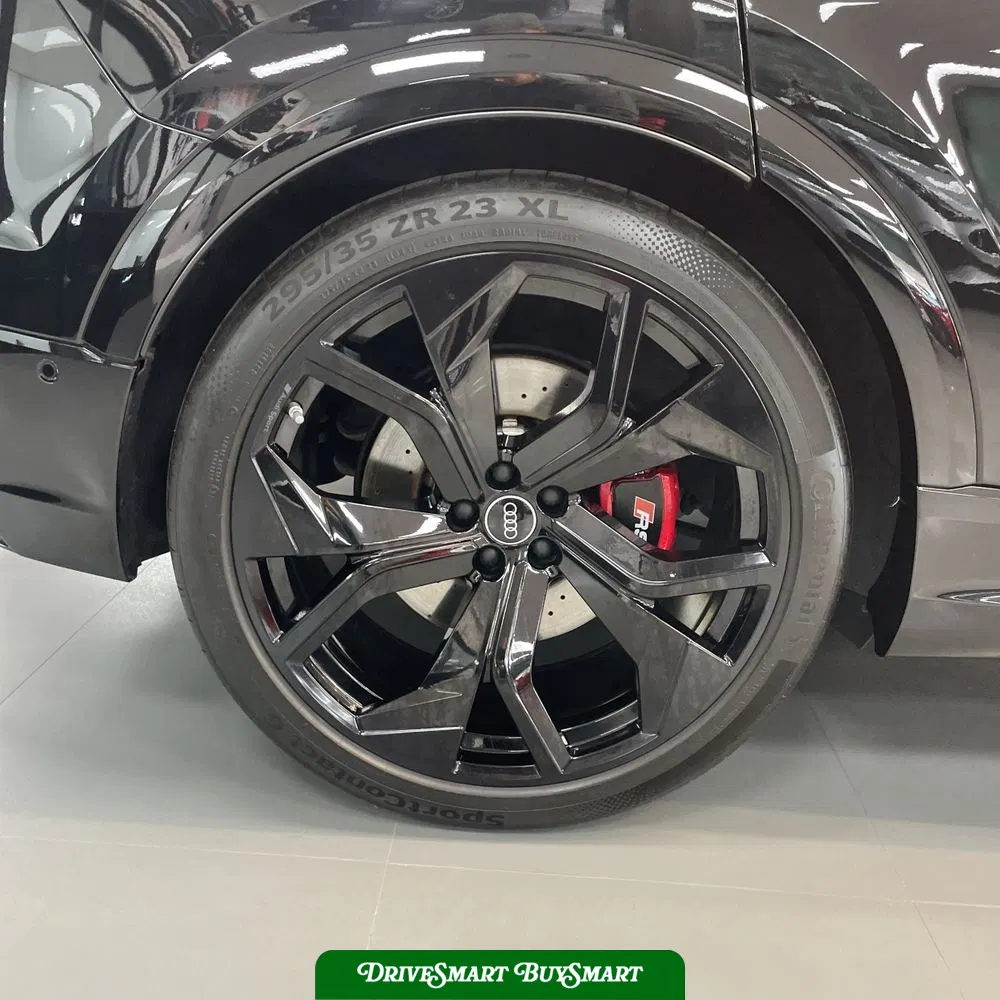 2024 Audi RS Q8 Base