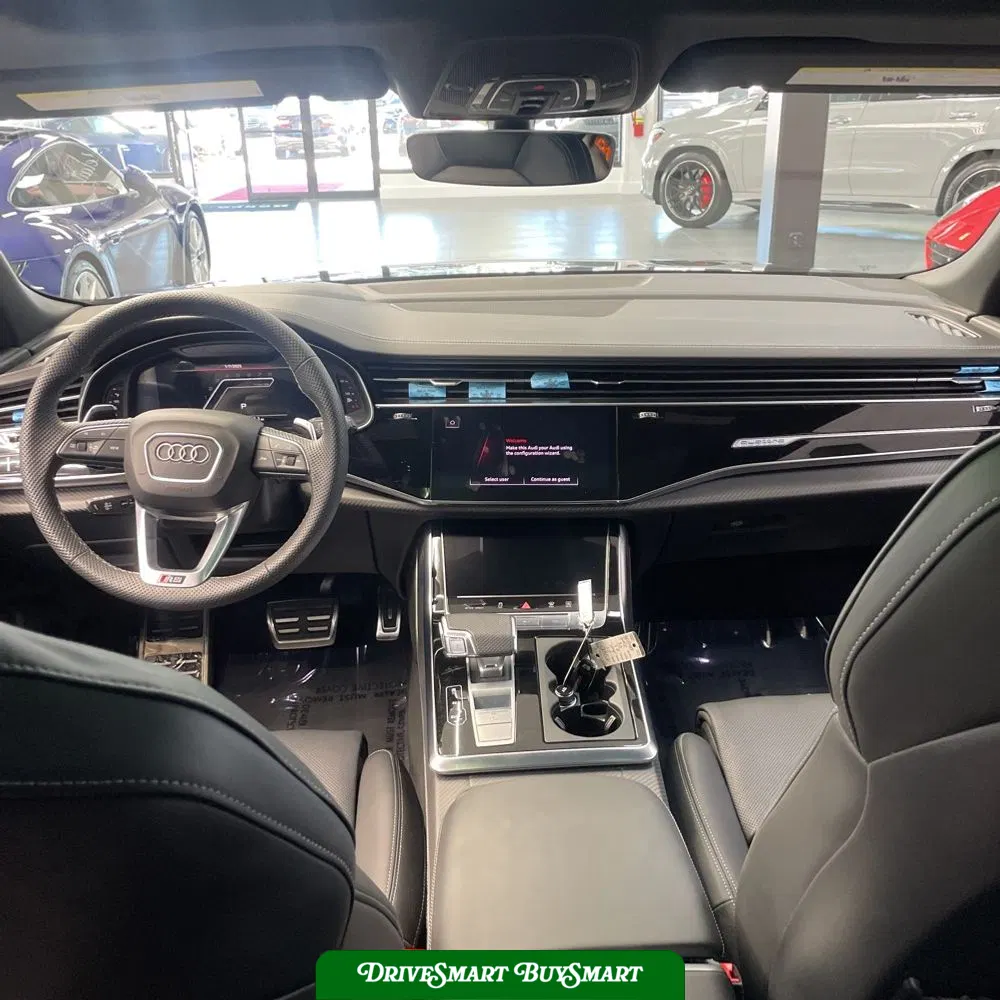 2024 Audi RS Q8 Base