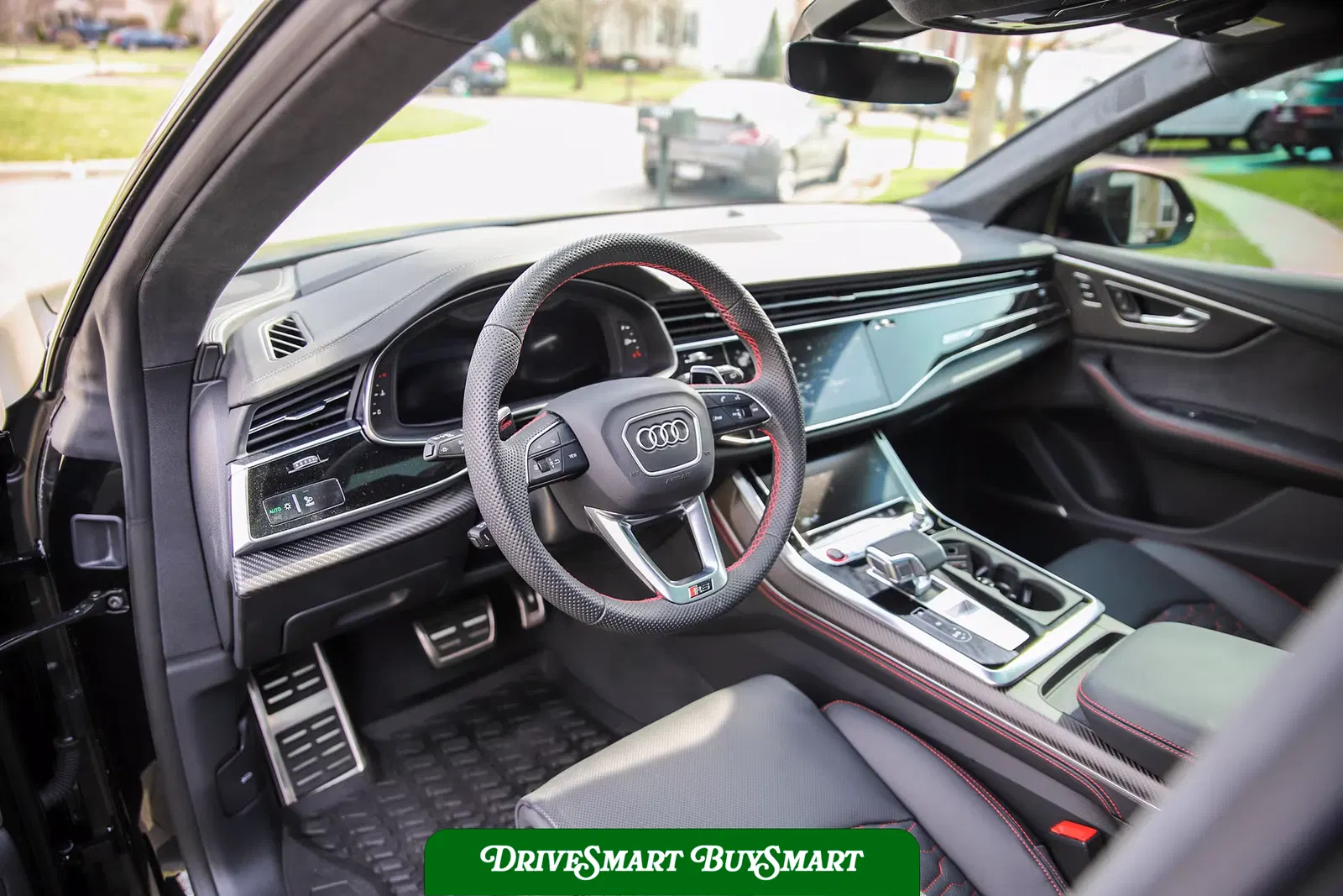 2025 Audi RS Q8 Performance