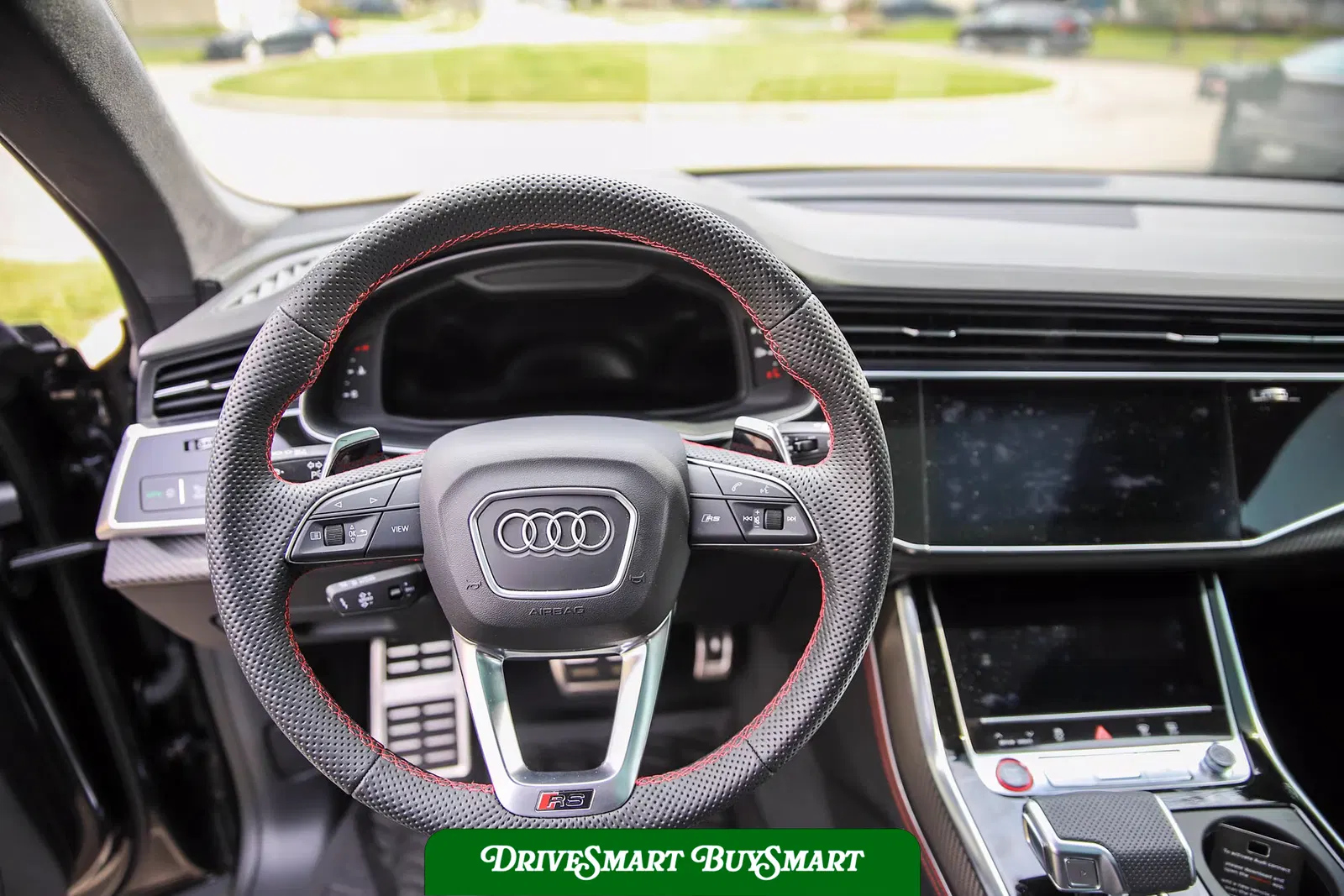 2025 Audi RS Q8 Performance