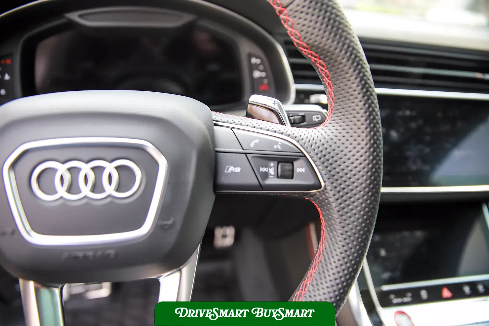 2025 Audi RS Q8 Performance