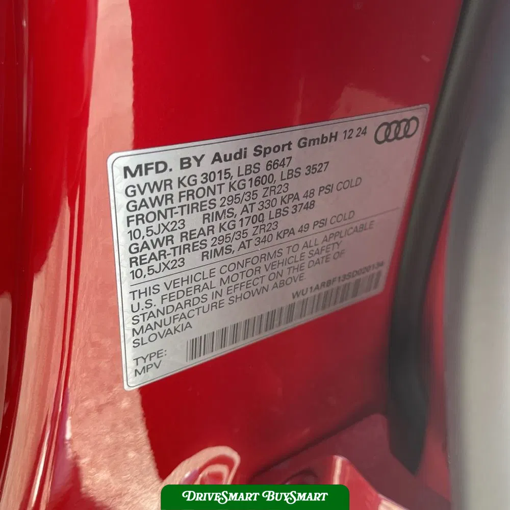 2025 Audi RS Q8 Performance
