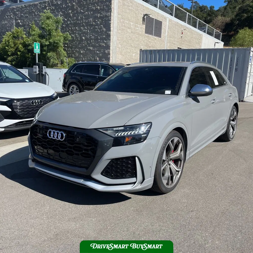 2023 Audi RS Q8