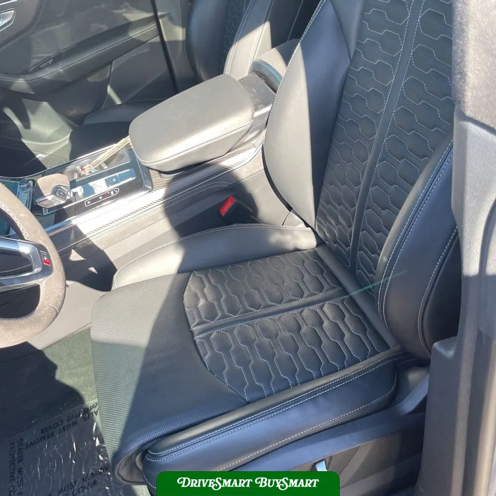 2023 Audi RS Q8