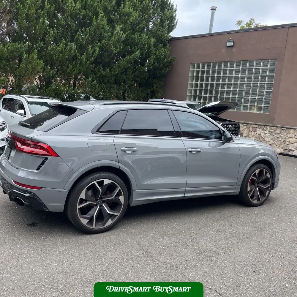 2024 Audi RS Q8 Base