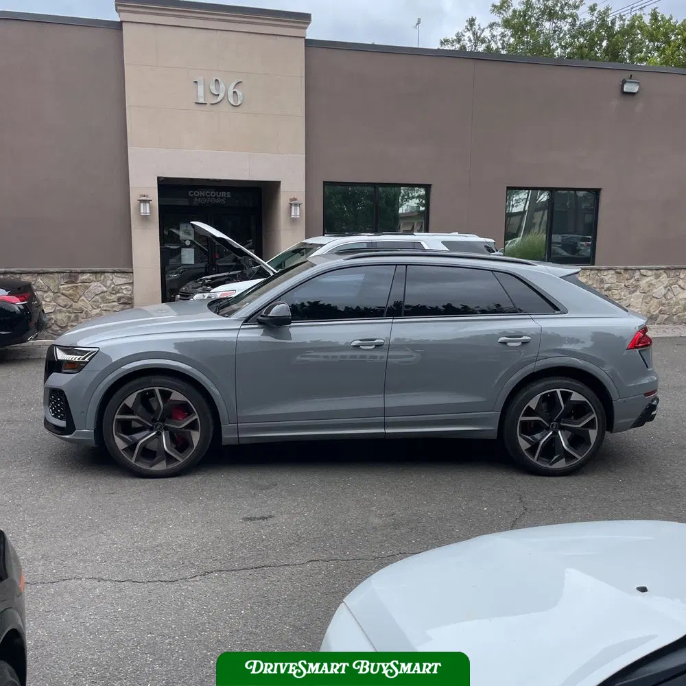 2024 Audi RS Q8 Base