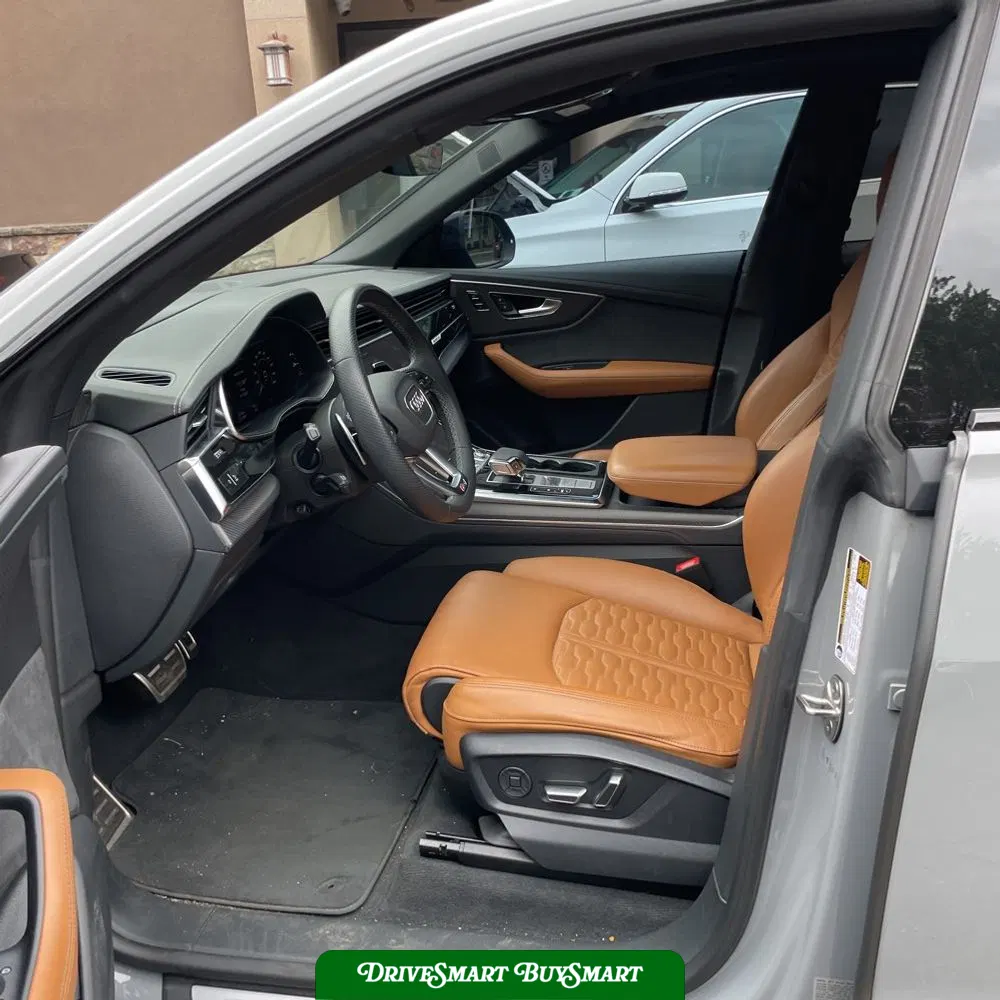 2024 Audi RS Q8 Base