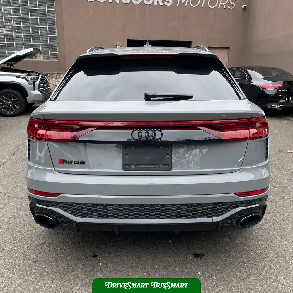 2024 Audi RS Q8 Base