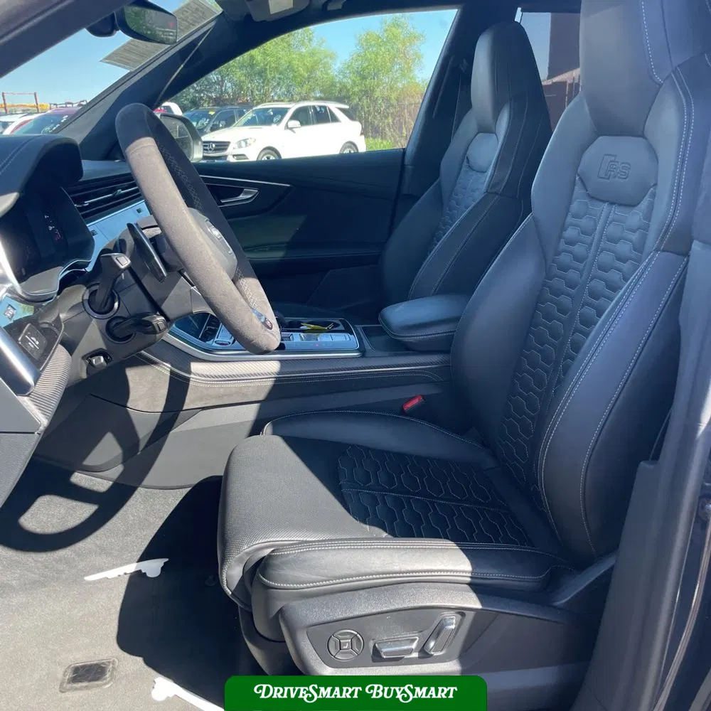 2023 Audi RS Q8