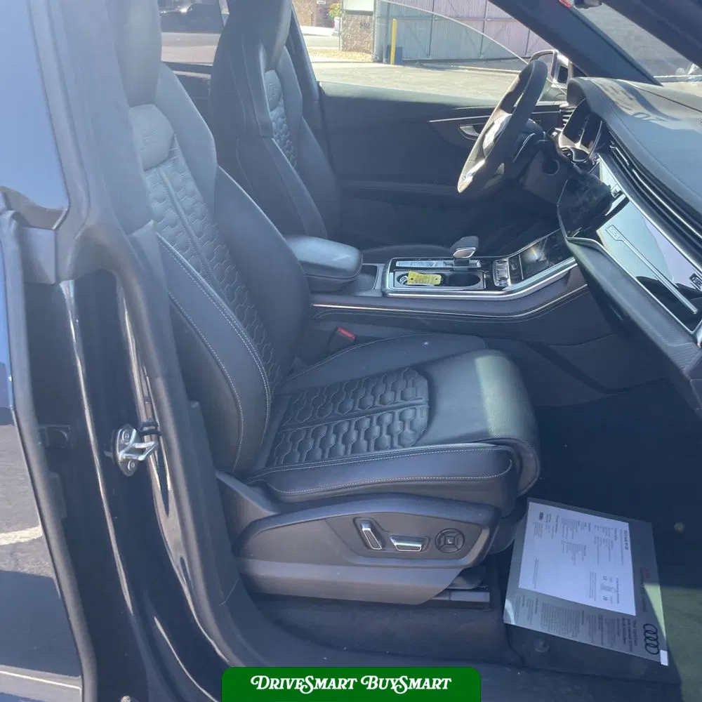 2023 Audi RS Q8