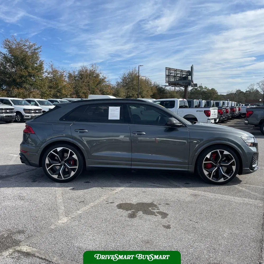 2023 Audi RS Q8