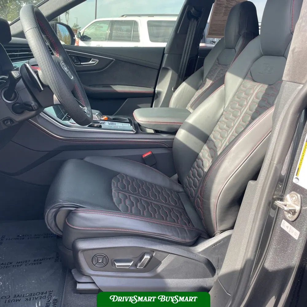 2023 Audi RS Q8