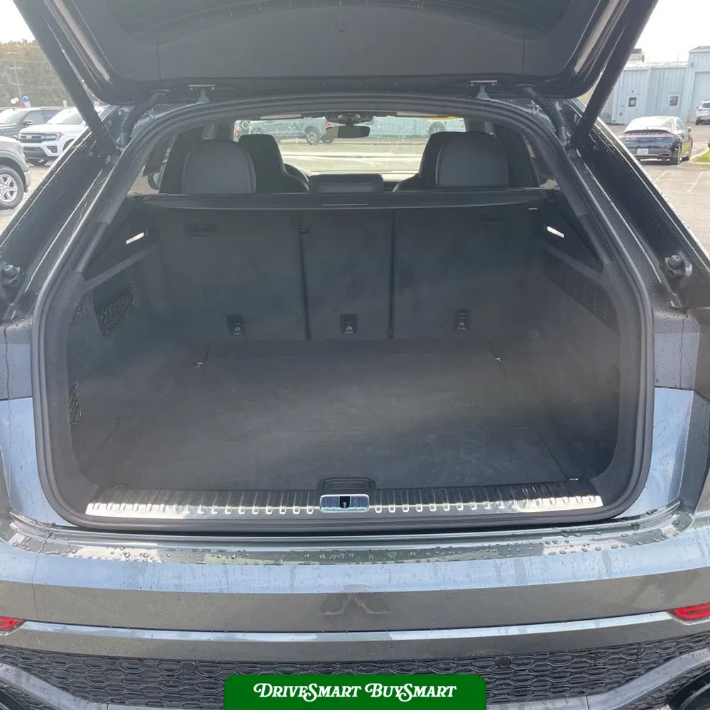 2023 Audi RS Q8