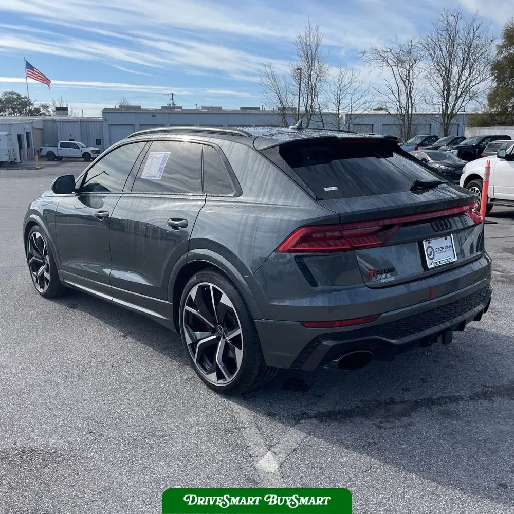 2023 Audi RS Q8