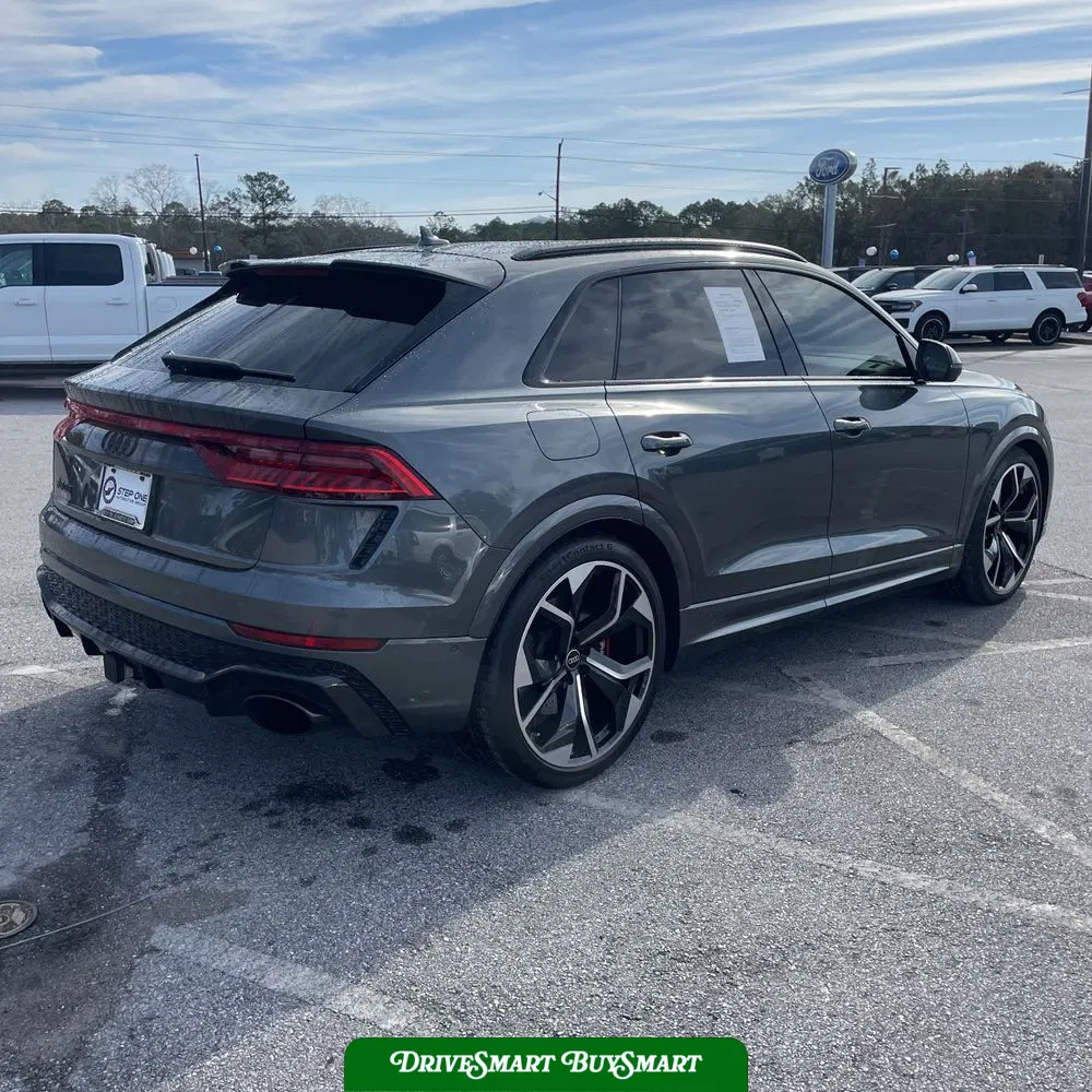 2023 Audi RS Q8